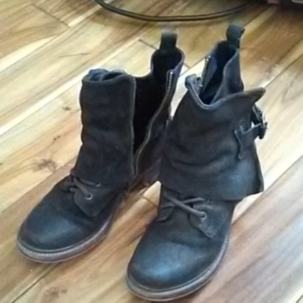 ZIGI Black Distressed Grunge Boot